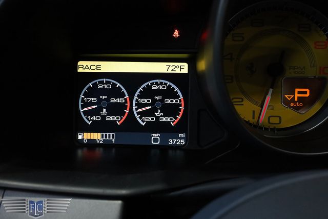 2015 Ferrari 458 Spider F1 Convertible - 22991784 - 28