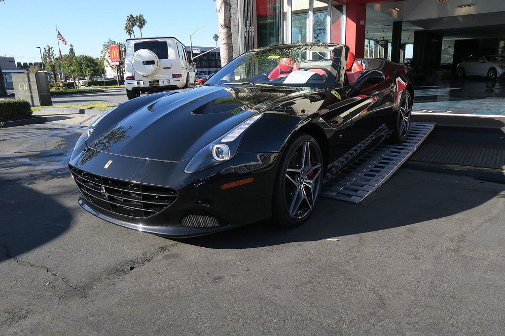 2015 Ferrari California T 2dr Convertible - 22673075 - 1