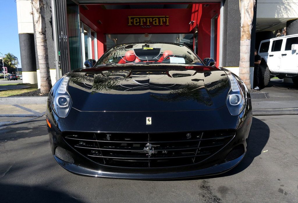 2015 Ferrari California T 2dr Convertible - 22673075 - 2