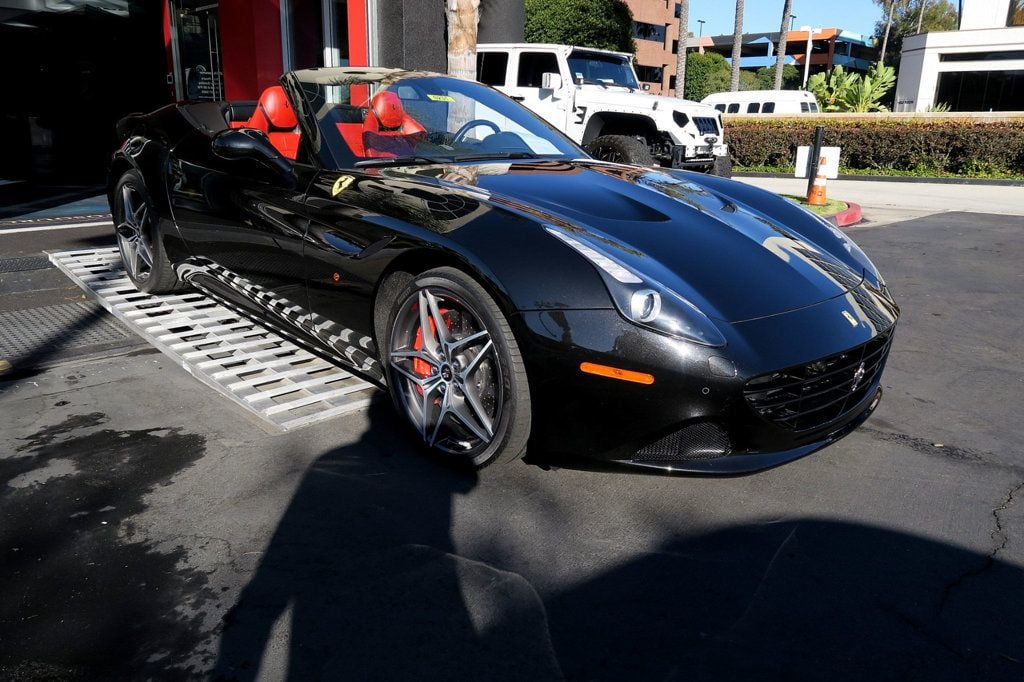 2015 Ferrari California T 2dr Convertible - 22673075 - 3