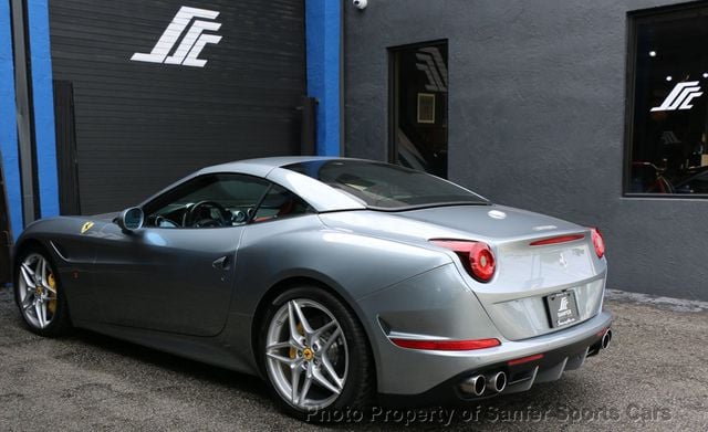 2015 Ferrari California T 2dr Convertible - 22977789 - 4