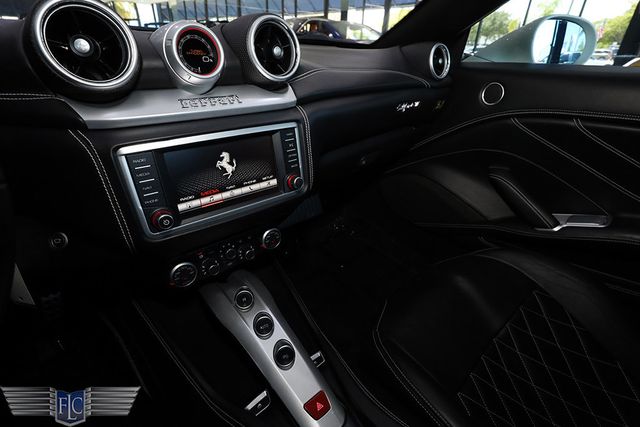 2015 Ferrari California T 2dr Convertible - 23020099 - 22