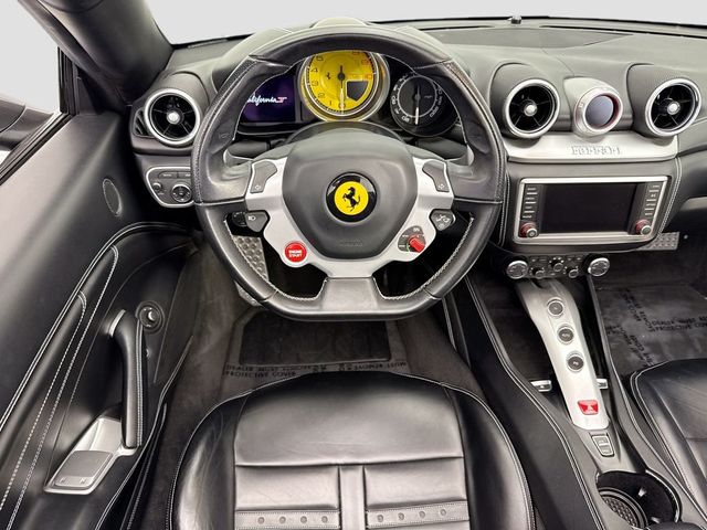 2015 Ferrari California T 2dr Convertible - 23024699 - 17