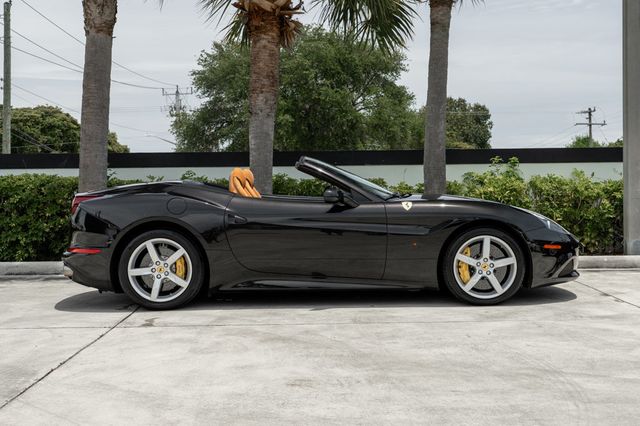 2015 Ferrari California T 2dr Convertible - 23025093 - 8