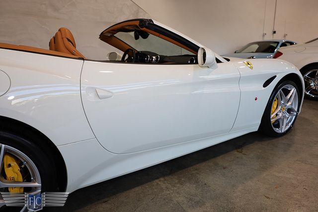 2015 Ferrari California T 2dr Convertible - 22995447 - 11