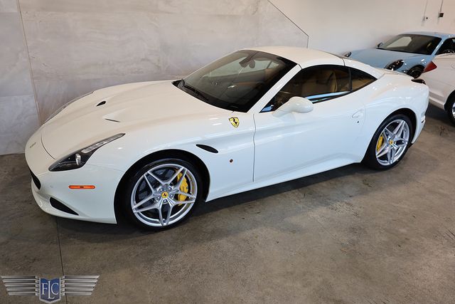 2015 Ferrari California T 2dr Convertible - 22995447 - 12