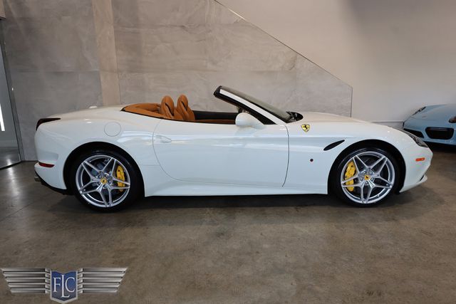 2015 Ferrari California T 2dr Convertible - 22995447 - 13