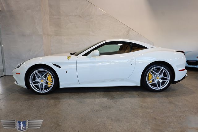 2015 Ferrari California T 2dr Convertible - 22995447 - 2