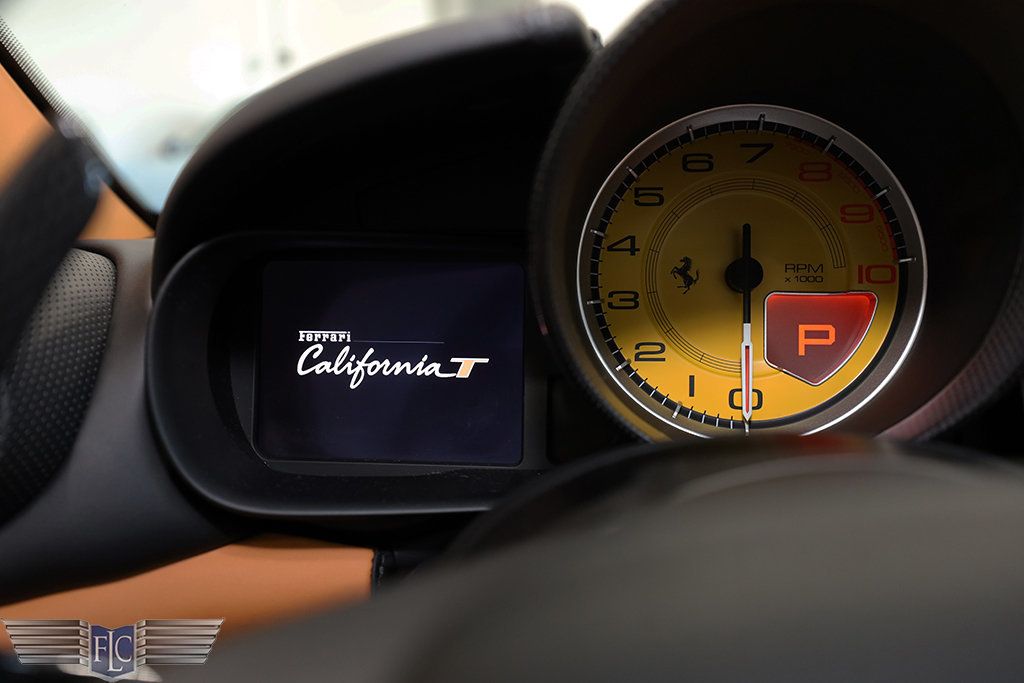 2015 Ferrari California T 2dr Convertible - 22995447 - 31