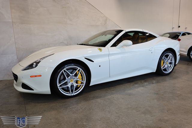 2015 Ferrari California T 2dr Convertible - 22995447 - 3
