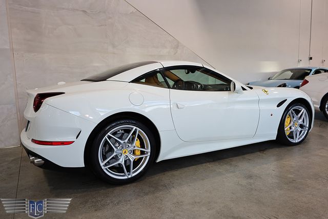 2015 Ferrari California T 2dr Convertible - 22995447 - 44