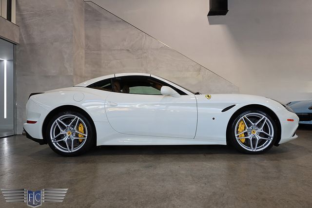 2015 Ferrari California T 2dr Convertible - 22995447 - 48