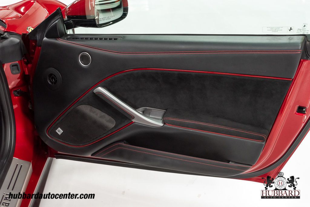 2015 Ferrari F12 Berlinetta Berlinetta photo 20