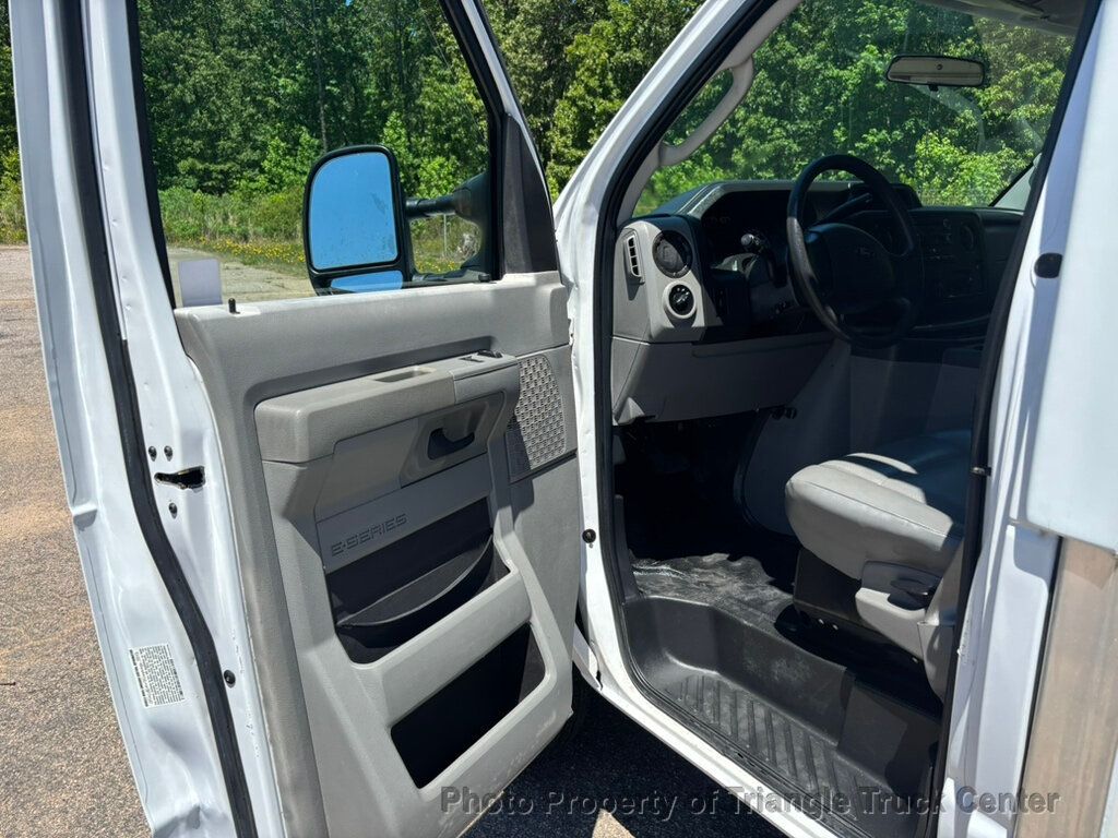 2015 Ford 2015 Ford E350HD KUV UTILITY JUST 26k MILES! +FINANCE OR LEASE! HAUL EVERYTHING YOU NEED FOR A JOB! - 22928951 - 18