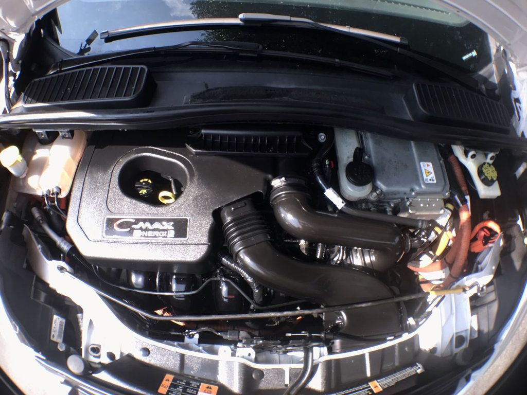 2015 Ford C-Max Energi SEL photo 7