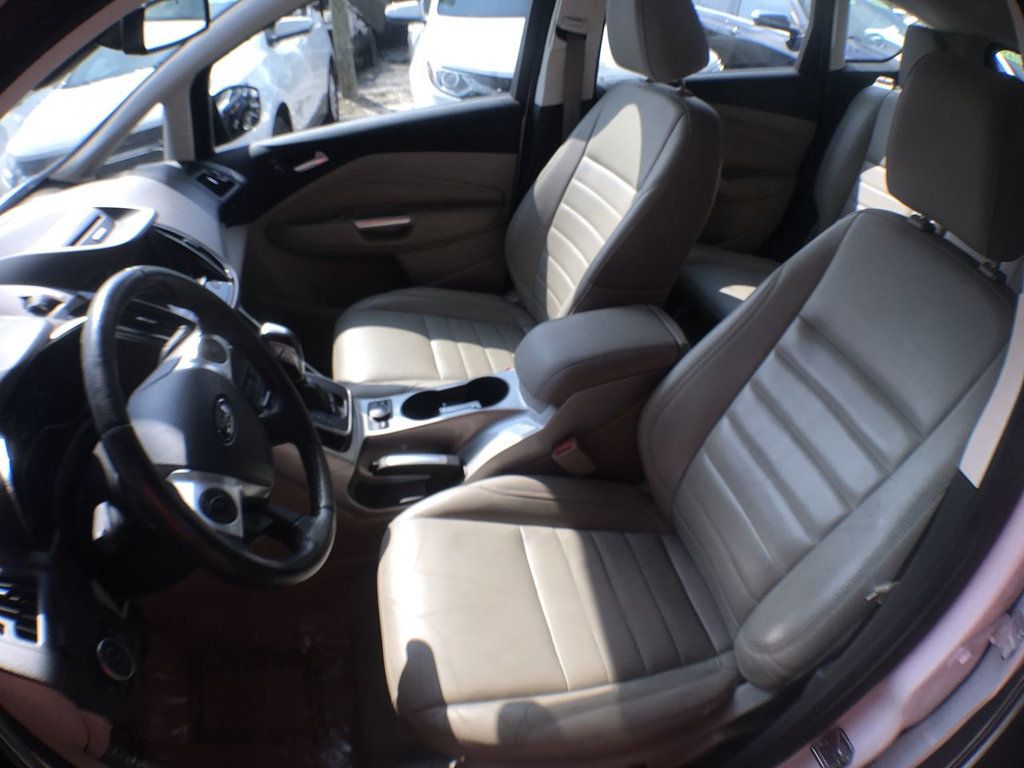 2015 Ford C-Max Energi SEL photo 10