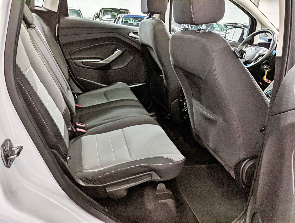2015 Ford C-Max Hybrid 5dr Hatchback SE - 22375969 - 30
