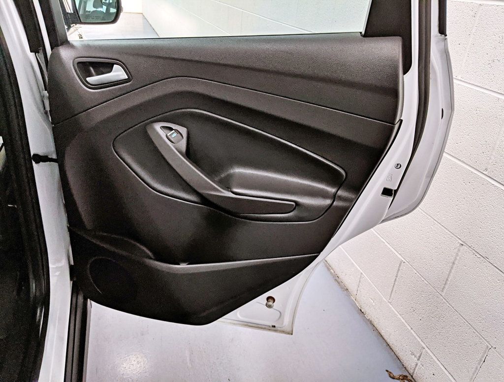 2015 Ford C-Max Hybrid 5dr Hatchback SE - 22375969 - 32