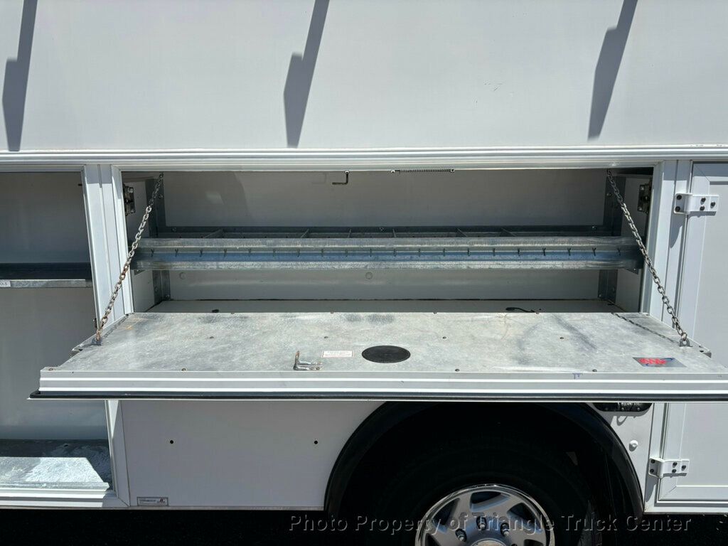 2015 Ford E350 KUV  VAB + - 22928951 - 12
