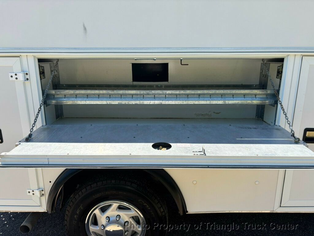 2015 Ford E350 KUV  VAB + - 22928951 - 15