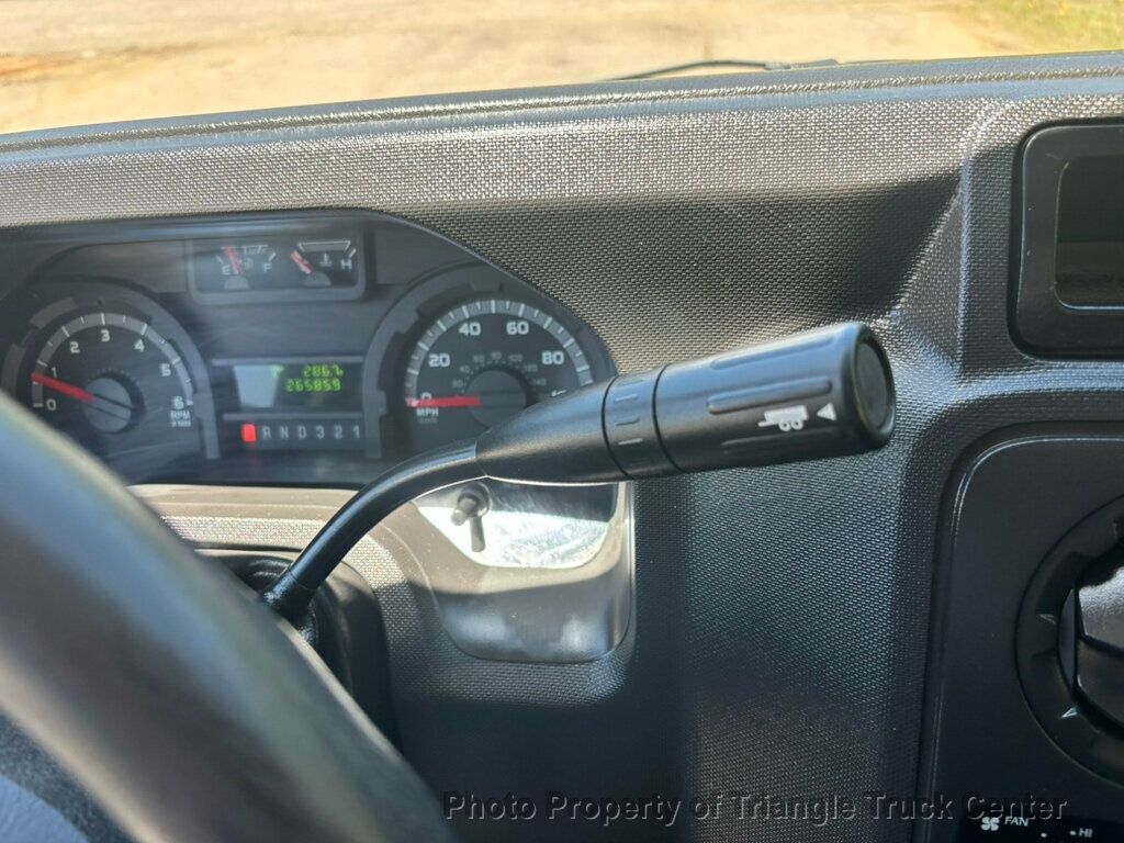 2015 Ford E350 KUV  VAB + - 22928951 - 26