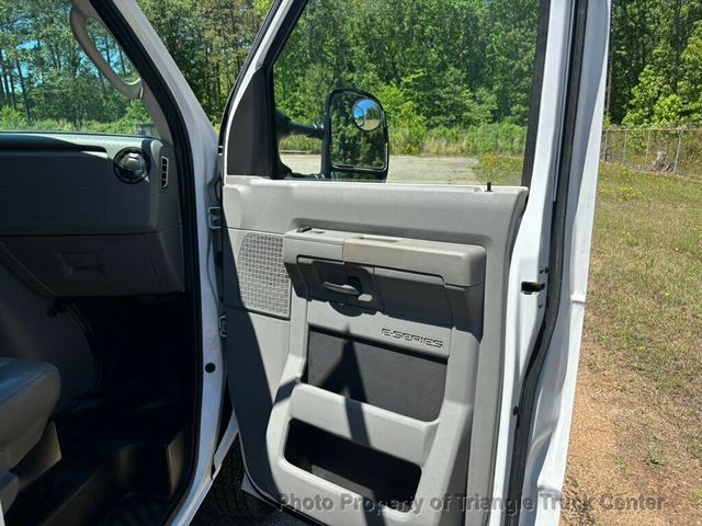 2015 Ford E350 KUV  VAB + - 22928951 - 31