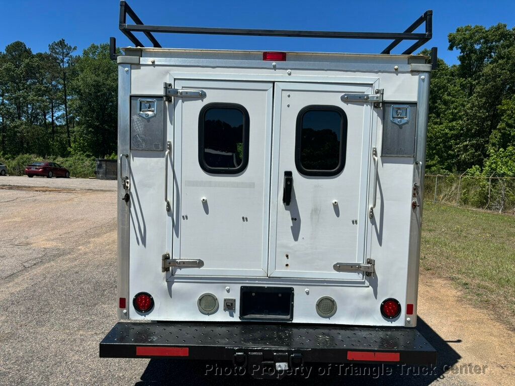 2015 Ford E350 KUV  VAB + - 22928951 - 3