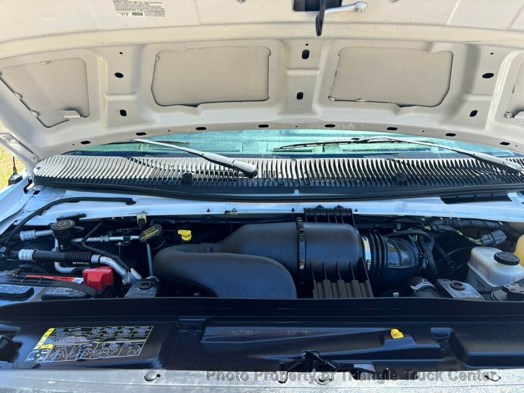 2015 Ford E350 KUV  VAB + - 22928951 - 38