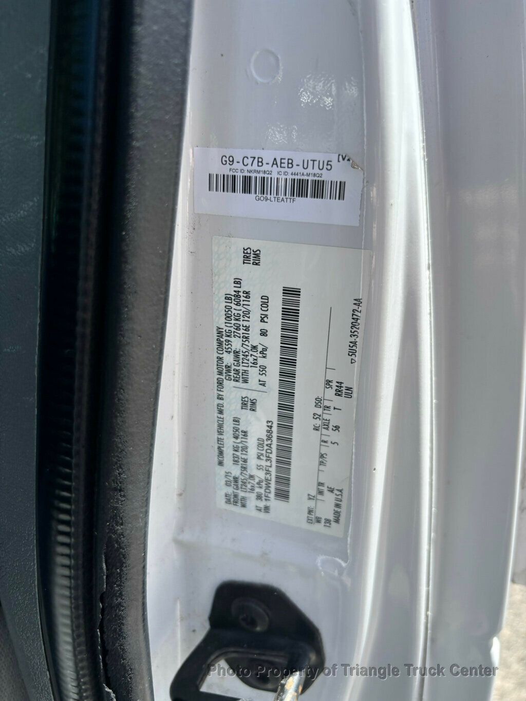 2015 Ford E350 KUV  VAB + - 22928951 - 43