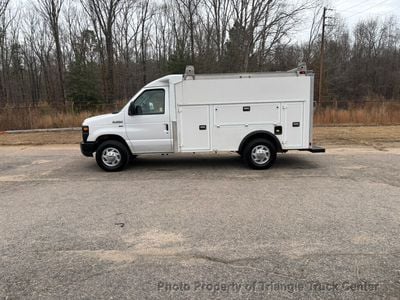 2015 Ford E350HD  KUV  JUST 36k MILES LADDER RACKS - 1FDWE3FL6FDA36836