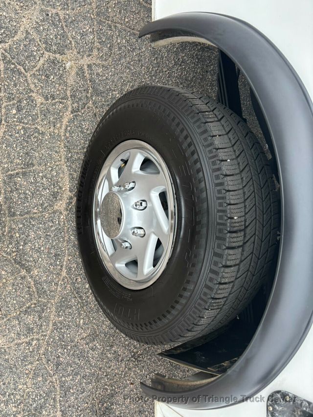 2015 Ford E350HD  KUV  JUST 36k MILES LADDER RACKS +MORE IN STOCK! HITCH - 22928950 - 37