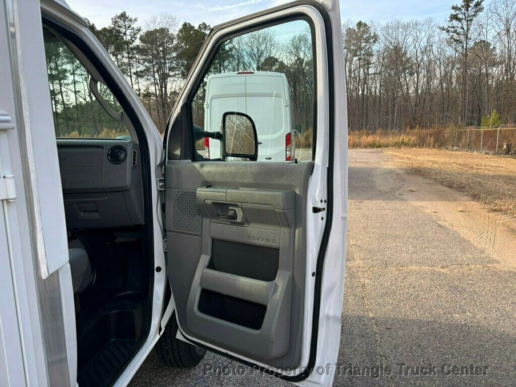 2015 Ford E350HD KUV JUST 19k MILES! LADDER RACKS! + - 22928954 - 25