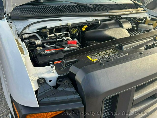 2015 Ford E350HD KUV JUST 19k MILES! LADDER RACKS! + - 22928954 - 30