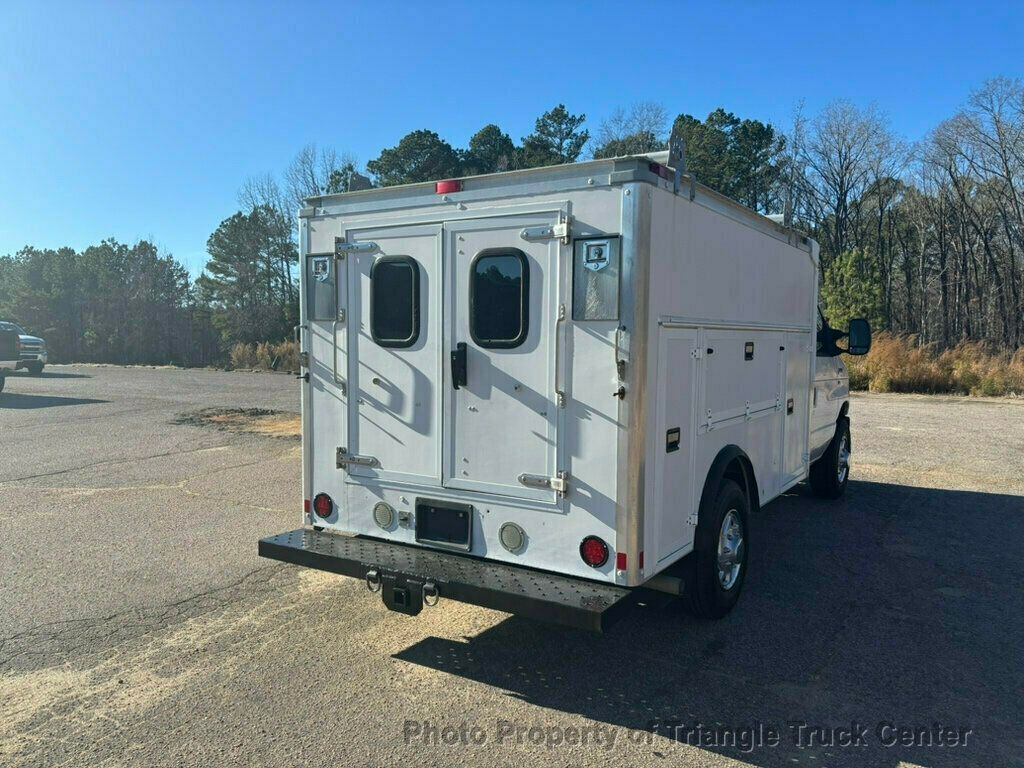 2015 Ford E350HD KUV JUST 19k MILES! LADDER RACKS! + - 22928954 - 42