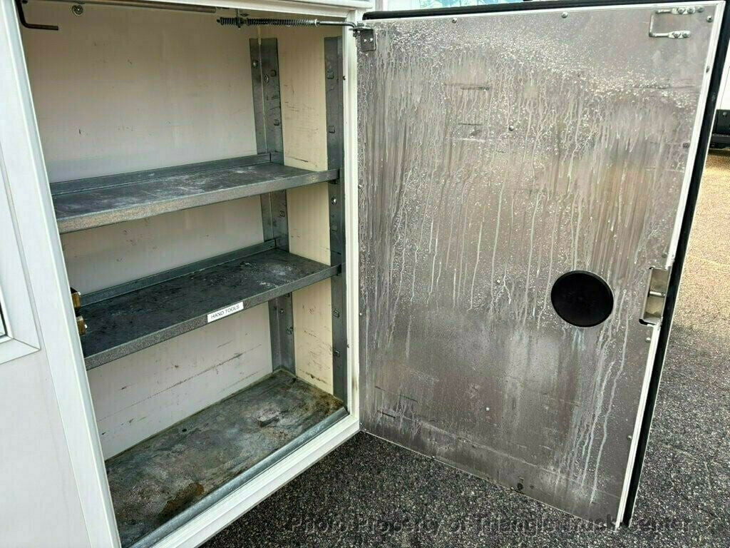 2015 Ford E350HD KUV JUST 19k MILES! LADDER RACKS! HITCH! +SUPER NICE TRUCK! POWER EQUIPMENT! - 22928954 - 10