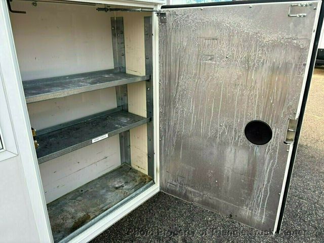 2015 Ford E350HD KUV JUST 19k MILES! LADDER RACKS! HITCH! +SUPER NICE TRUCK! POWER EQUIPMENT! - 22928954 - 10