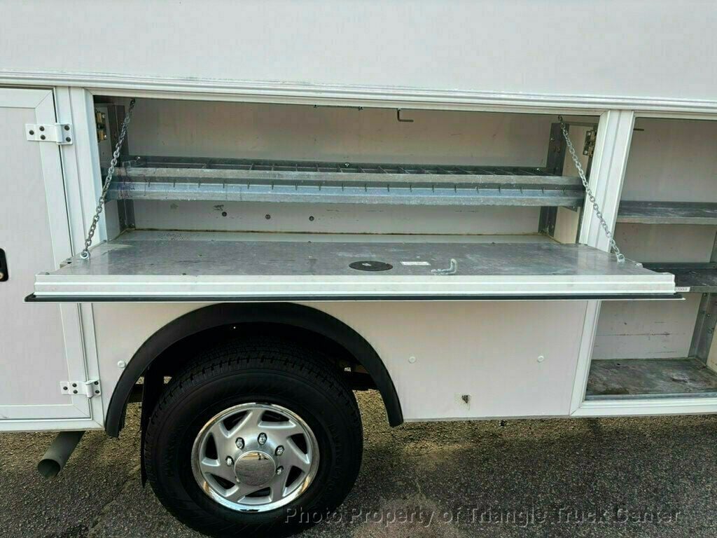 2015 Ford E350HD KUV JUST 19k MILES! LADDER RACKS! HITCH! +SUPER NICE TRUCK! POWER EQUIPMENT! - 22928954 - 11