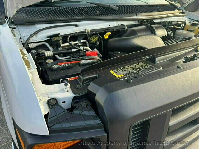 2015 Ford E350HD KUV JUST 19k MILES! LADDER RACKS! HITCH! +SUPER NICE TRUCK! POWER EQUIPMENT! - 22928954 - 30