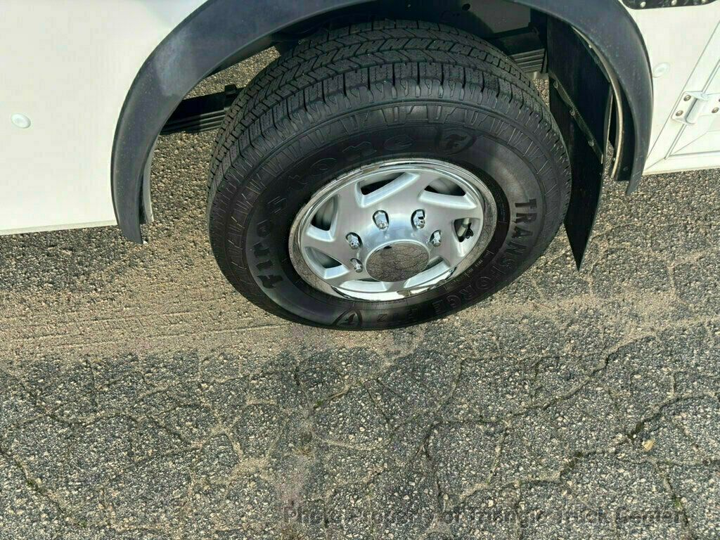 2015 Ford E350HD KUV JUST 19k MILES! LADDER RACKS! HITCH! +SUPER NICE TRUCK! POWER EQUIPMENT! - 22928954 - 36