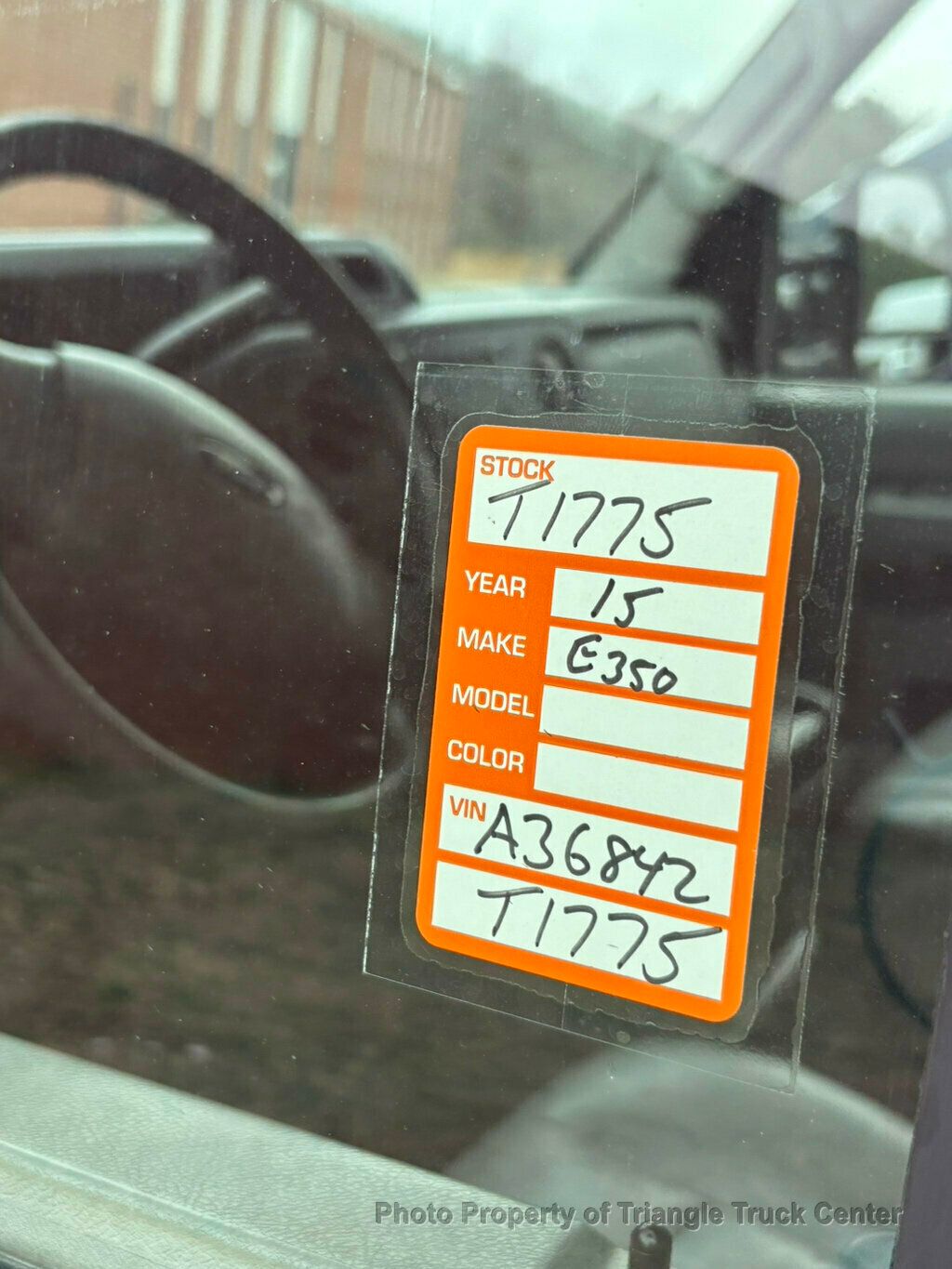 2015 Ford E350HD KUV JUST 19k MILES! LADDER RACKS! HITCH! +SUPER NICE TRUCK! POWER EQUIPMENT! - 22928954 - 45