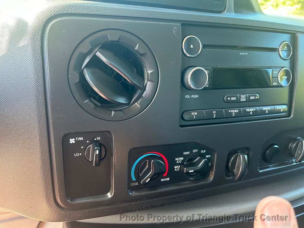2015 Ford E350HD KUV JUST 25k MILES! HITCH +SUPER NICE TRUCK! POWER EQUIPMENT! - 22910576 - 22