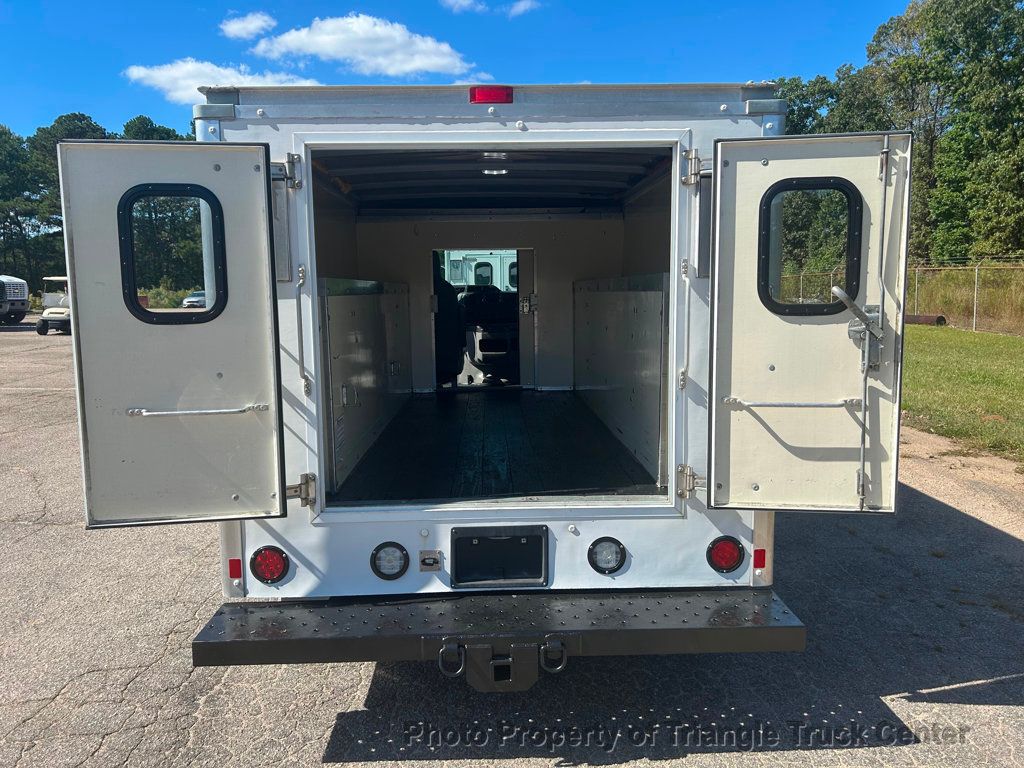 2015 Ford E350HD KUV JUST 25k MILES! HITCH +SUPER NICE TRUCK! POWER EQUIPMENT! - 22910576 - 48