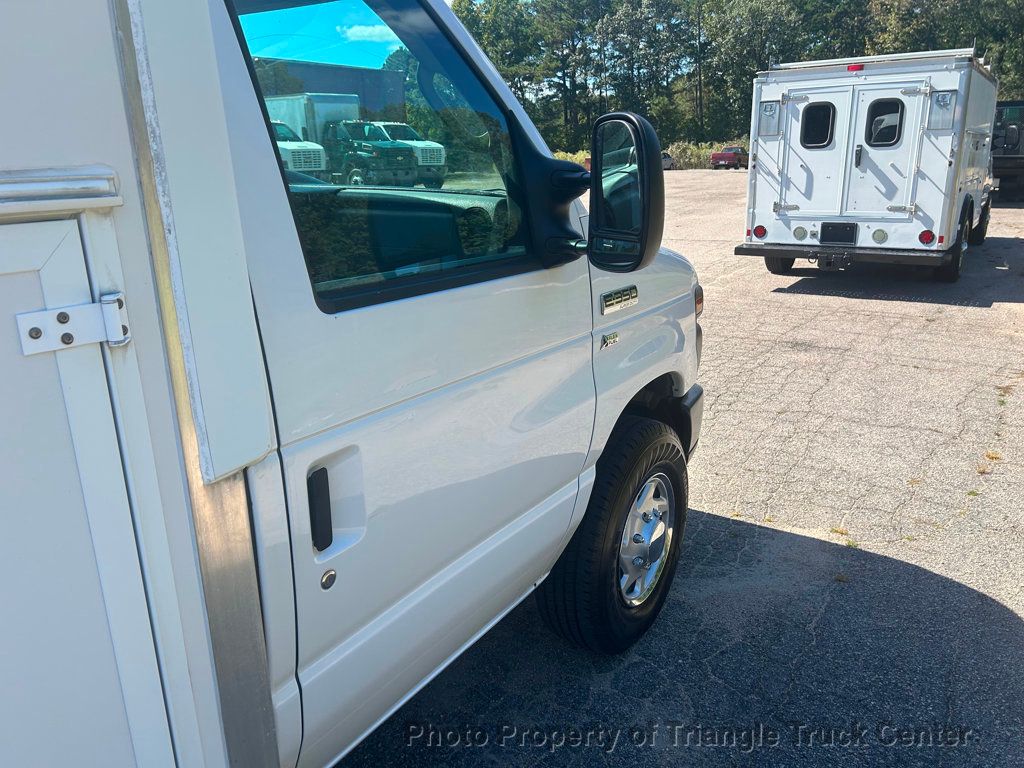 2015 Ford E350HD KUV JUST 25k MILES! HITCH +SUPER NICE TRUCK! POWER EQUIPMENT! - 22910576 - 49