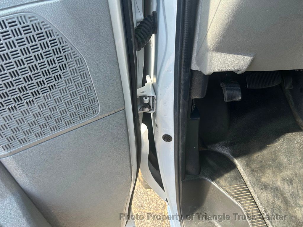 2015 Ford E350HD KUV JUST 25k MILES! HITCH +SUPER NICE TRUCK! POWER EQUIPMENT! - 22910576 - 64