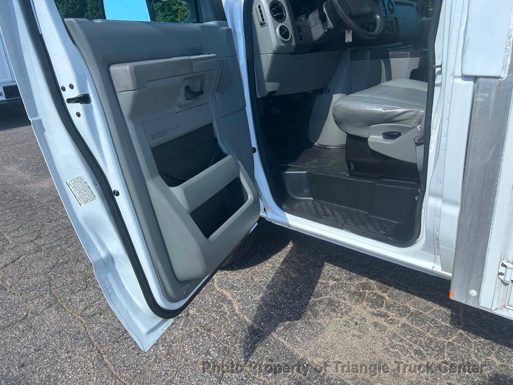 2015 Ford E350HD KUV JUST 25k MILES! HITCH +SUPER NICE TRUCK! POWER EQUIPMENT! - 22910576 - 66