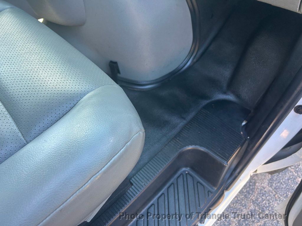 2015 Ford E350HD KUV JUST 25k MILES! HITCH +SUPER NICE TRUCK! POWER EQUIPMENT! - 22910576 - 81