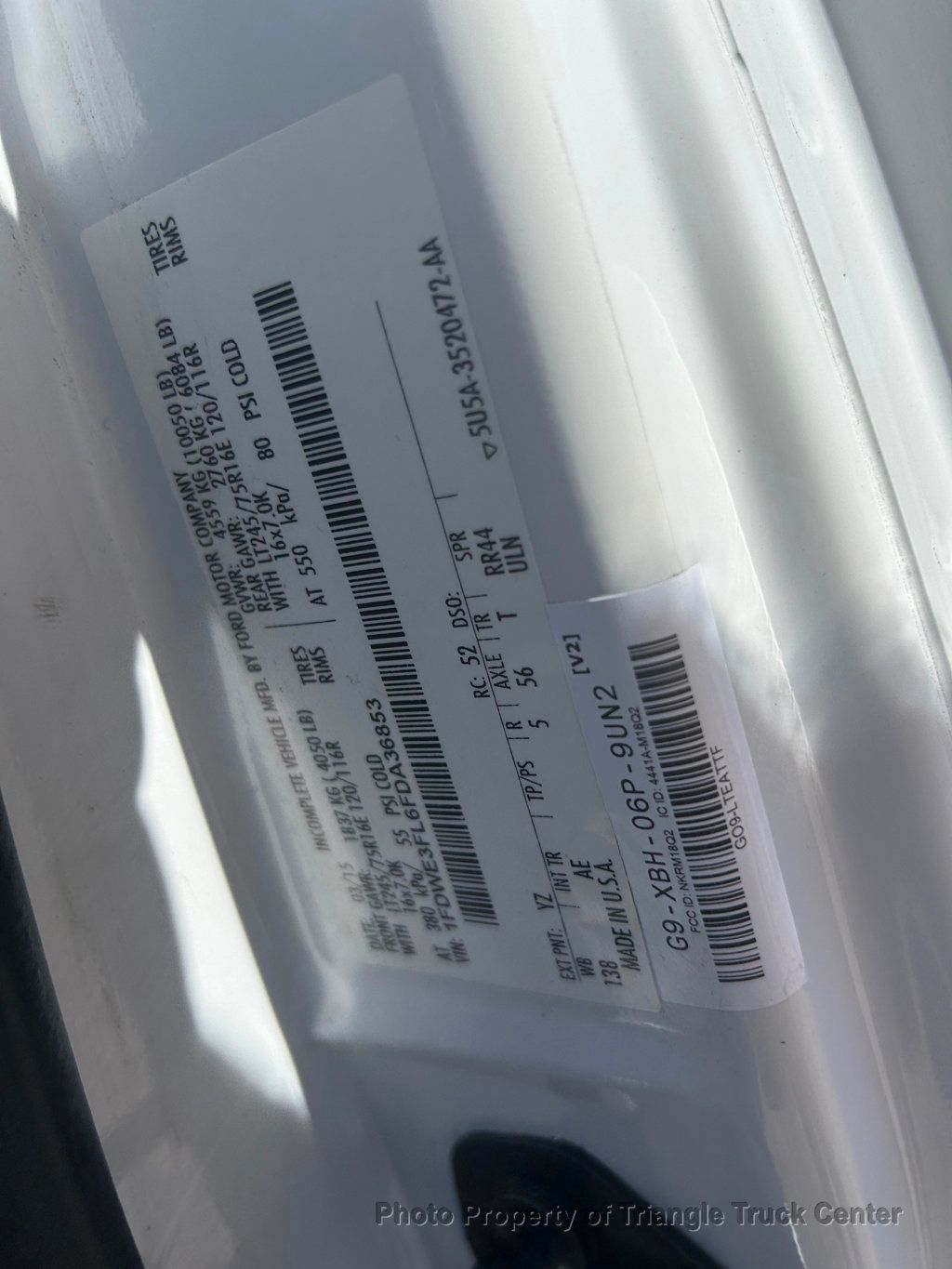 2015 Ford E350HD KUV JUST 28k MILES! LADDER RACKS! HITCH +SUPER NICE TRUCK! POWER EQUIPMENT! - 22910574 - 23