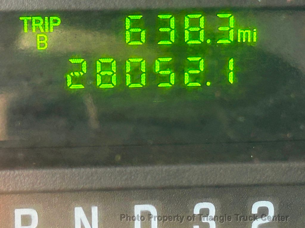 2015 Ford E350HD KUV JUST 28k MILES! LADDER RACKS! HITCH +SUPER NICE TRUCK! POWER EQUIPMENT! - 22910574 - 33