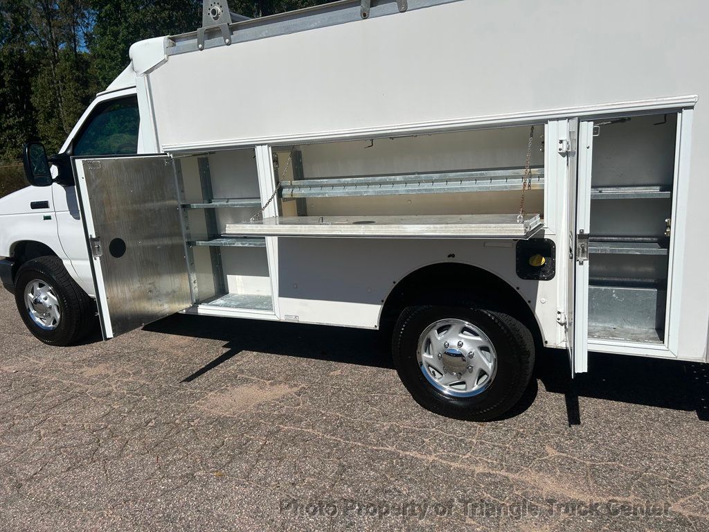 2015 Ford E350HD KUV JUST 28k MILES! LADDER RACKS! HITCH +SUPER NICE TRUCK! POWER EQUIPMENT! - 22910574 - 52