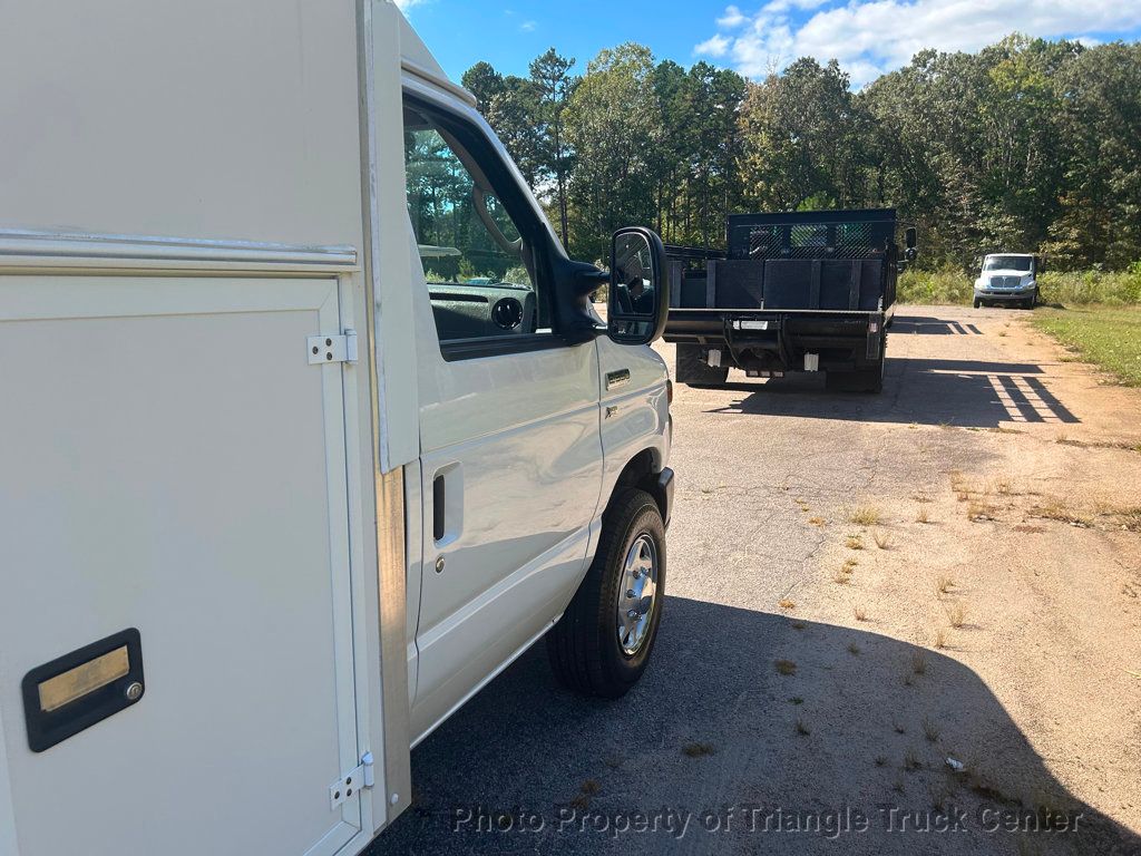 2015 Ford E350HD KUV JUST 28k MILES! LADDER RACKS! HITCH +SUPER NICE TRUCK! POWER EQUIPMENT! - 22910574 - 54